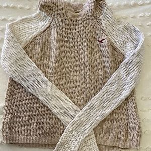 Hollister Cream & Beige Hoodie Sweater